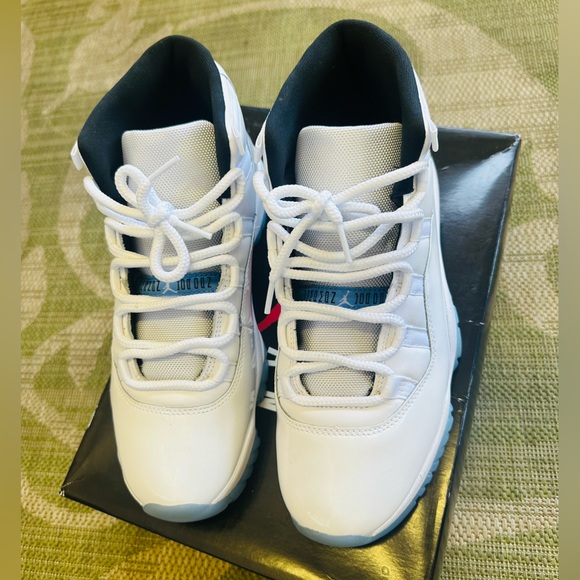 Nike Air Jordan 11 Retro Legend Blue CT8012-104 Size 10 Men Preowned - Picture 3 of 11